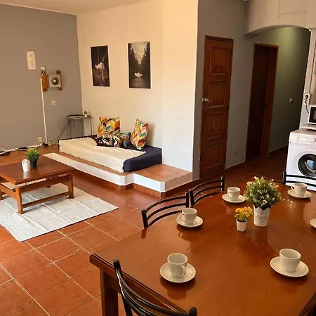 Vila Nova T2 شقة